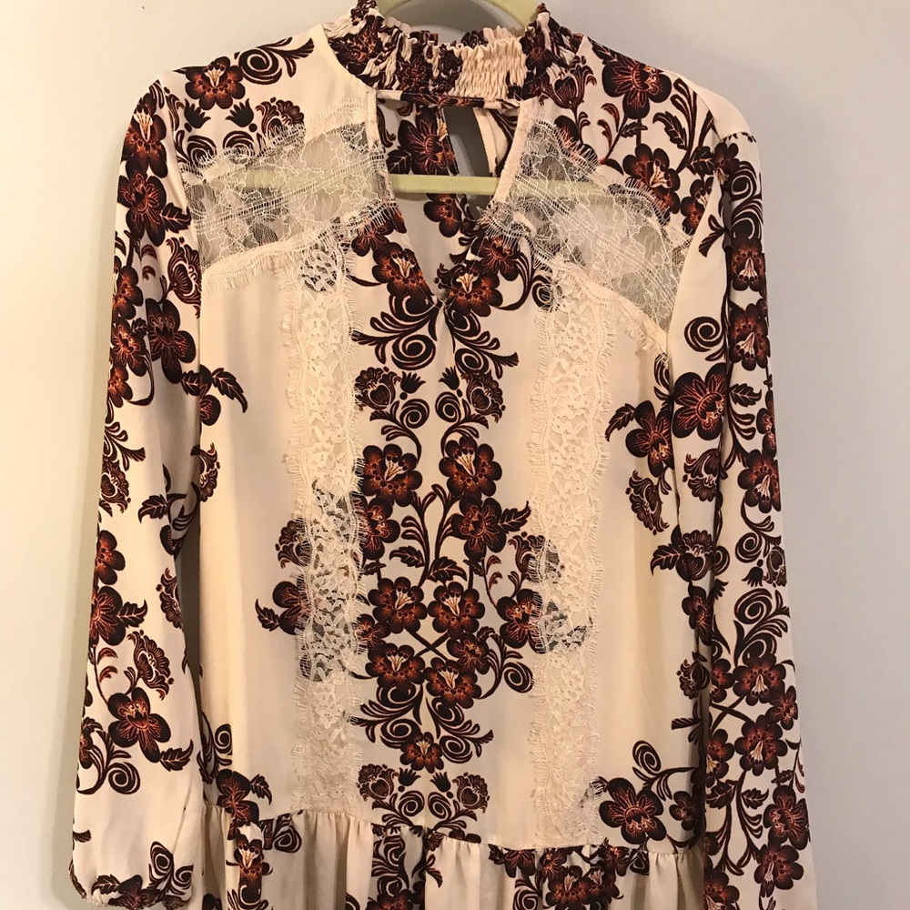 Altard state floral/lace dress. Great condition!